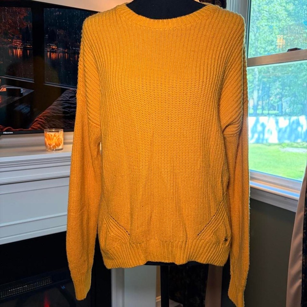 Hollister yellow sweater